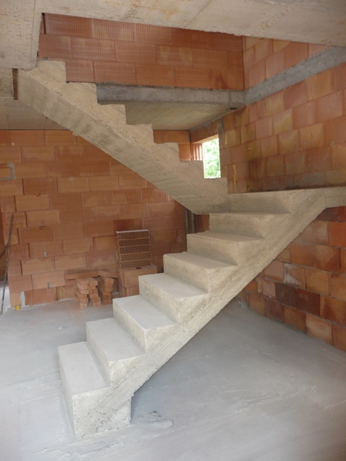 monolitické schodiště